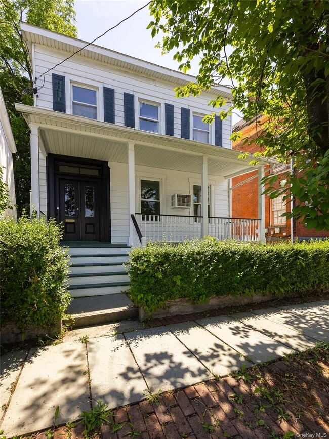 Building Photo - 29 Delano St