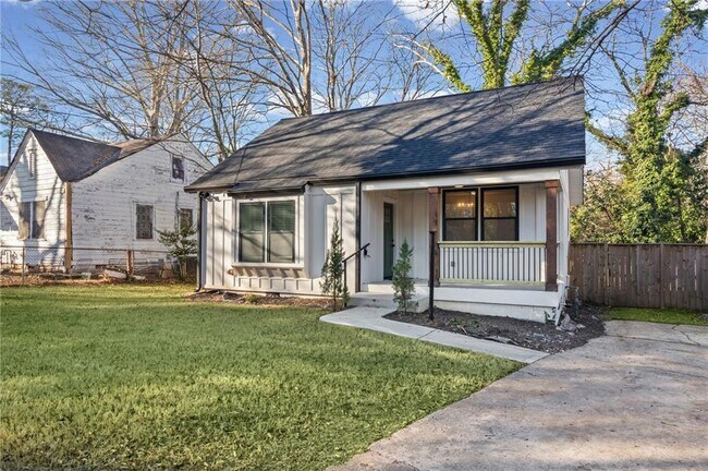 Foto del edificio - 1467 Ryan St SW