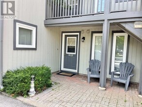 Building Photo - 812 Suncrest Cir