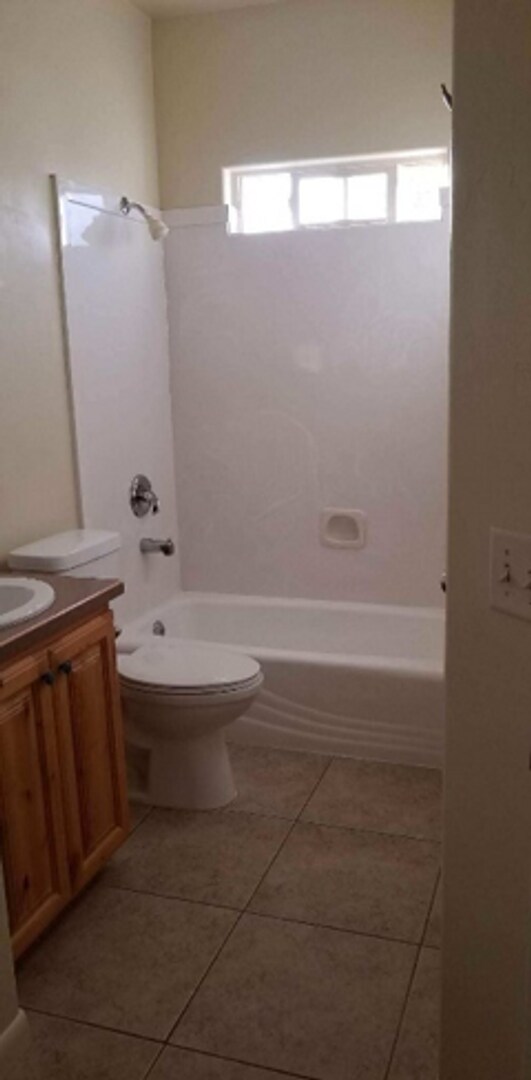 Foto del edificio - 3 br, 2.5 bath House - 814 E 3540 S Circle