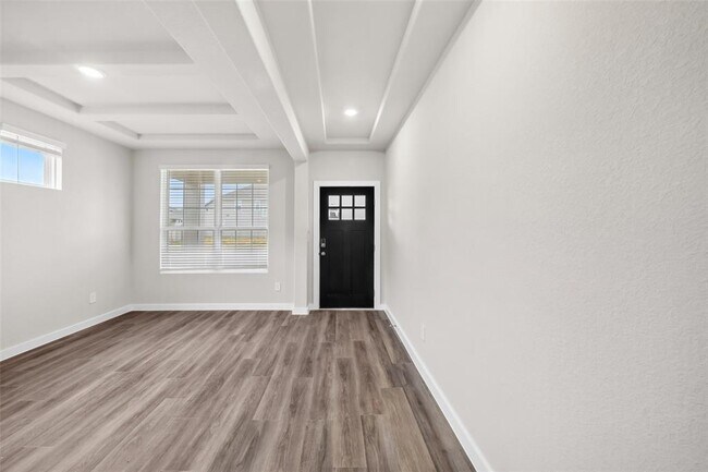 Building Photo - 18033 Martin Pines Dr
