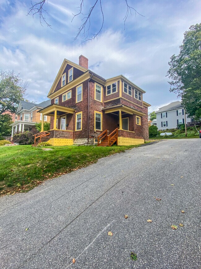 Foto del edificio - 71 Arsenal St