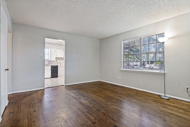 Building Photo - 7923 Millstone Dr