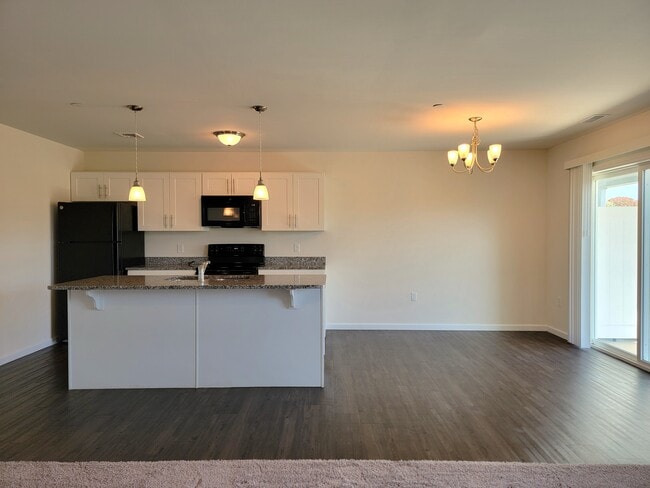 Building Photo - 50 Rollins Ln