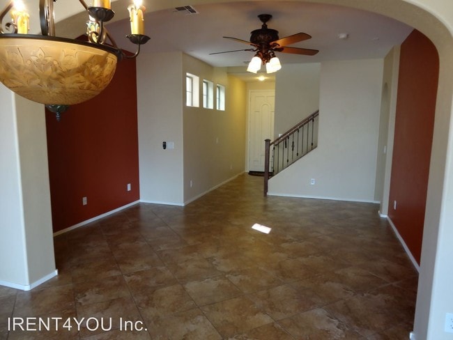 Foto del edificio - 3 br, 2.5 bath House - 1668 W SATINWOOD DR