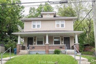 Building Photo - 413 W 40th St