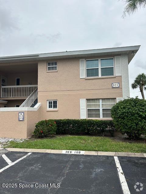 Building Photo - 927 Sonesta Ave NE