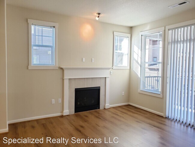 Building Photo - 3 br, 3.5 bath House - 123 NE 79th Ave