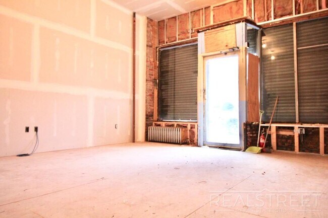 Plano de planta - 592 albany ave