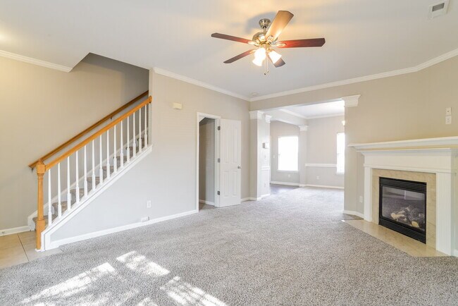 Building Photo - 1733 Larne Cir
