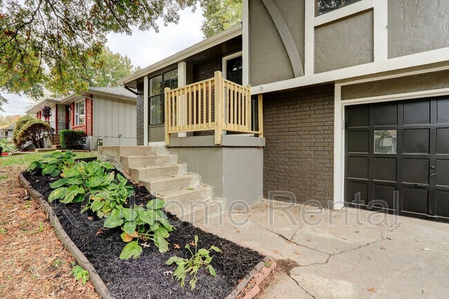 Building Photo - 511 NE 98th Pl