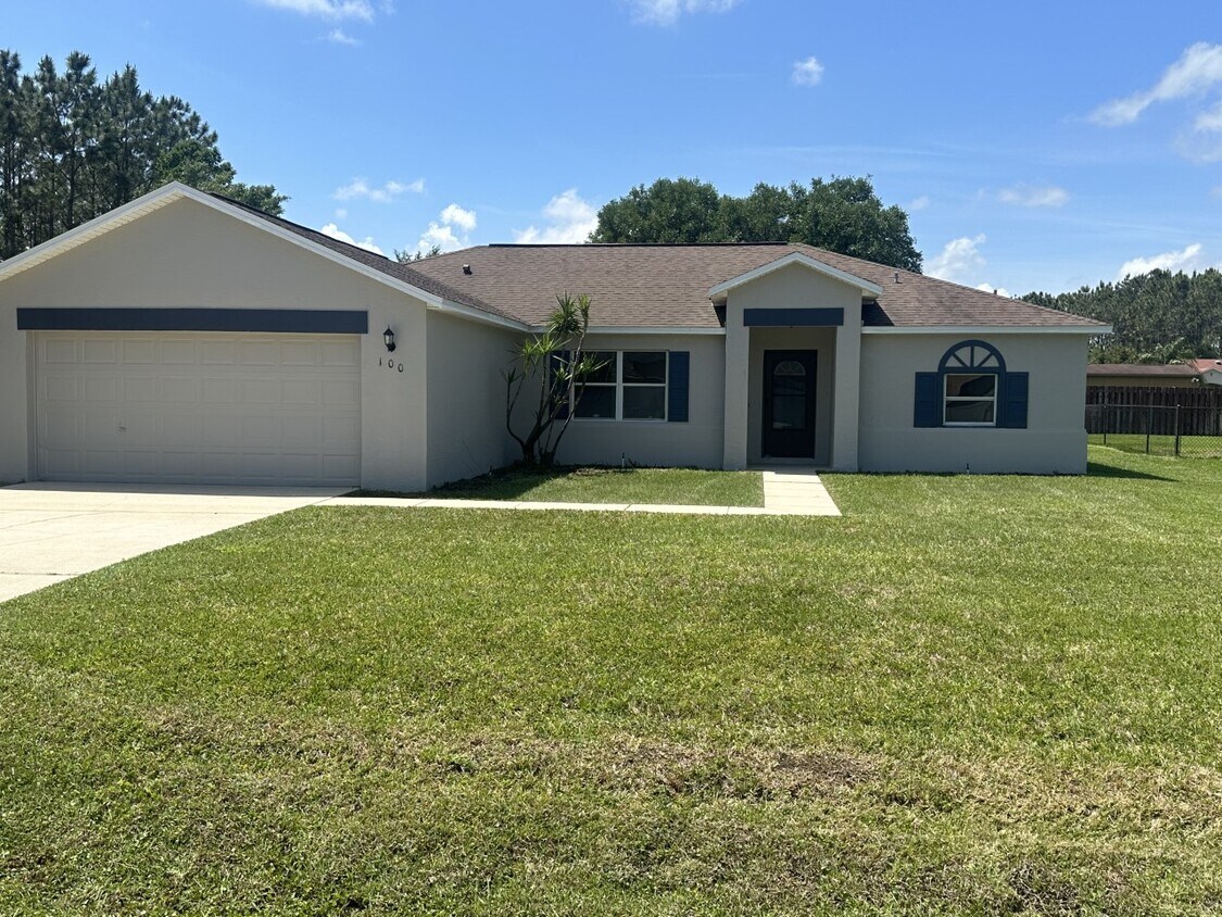 Foto principal - 100 Burroughs Dr