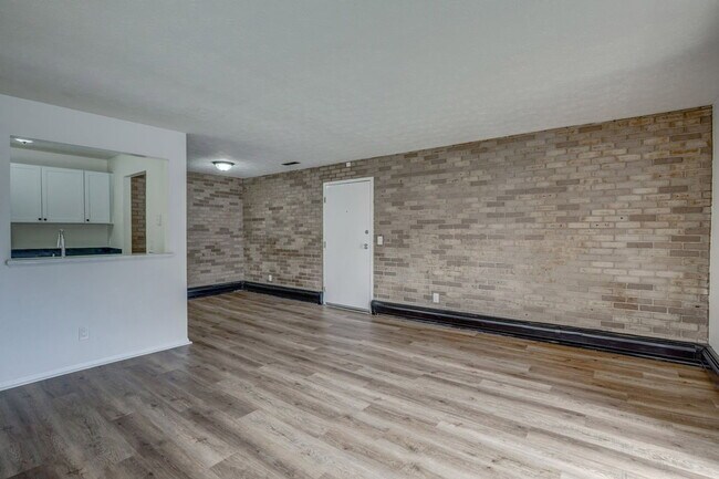 Building Photo - 1572 Glen Parker Ave