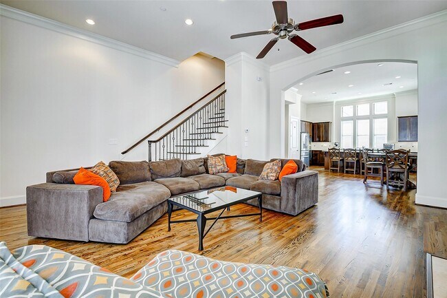 Foto del edificio - 9941 Woodwind Ln