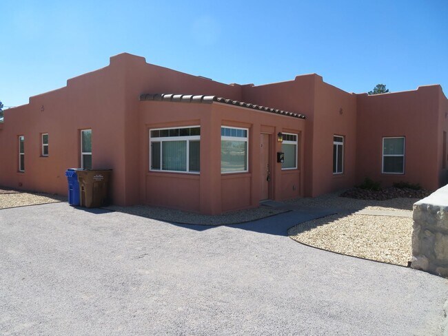 Building Photo - Bowman