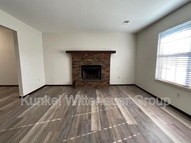 Foto del edificio - 712 Oxen Ct