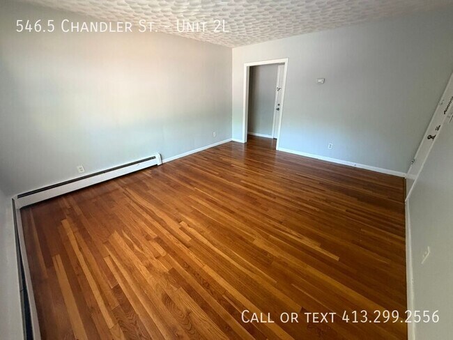 Foto del edificio - 546.5 Chandler St