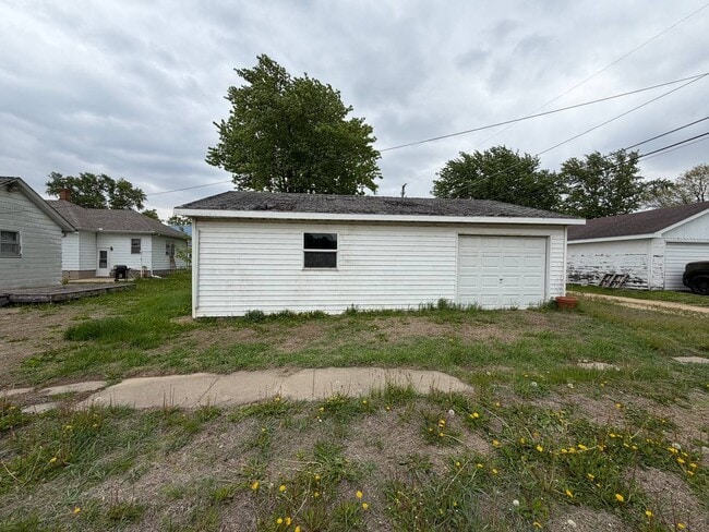 Building Photo - 602 18th Ave