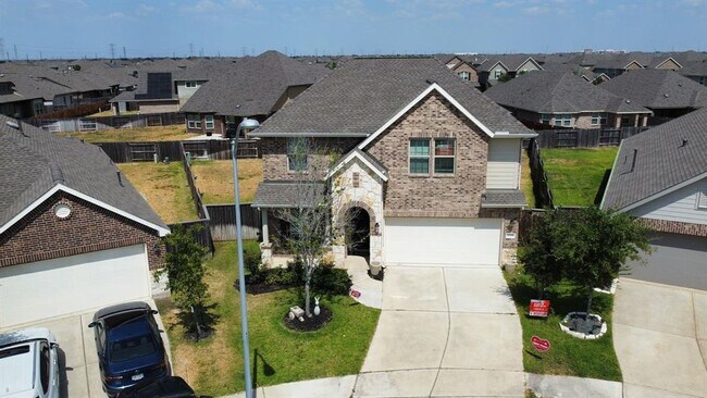 Building Photo - 20206 Heather Haven Dr