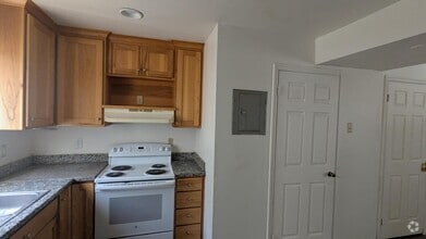 Building Photo - 337 N 700 W
