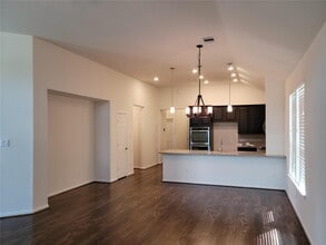 Building Photo - 1128 Swinford Ct
