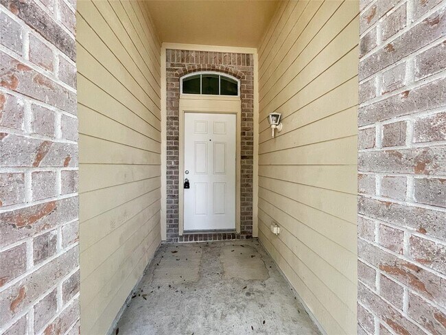 Building Photo - 2822 Edgewick Elm St