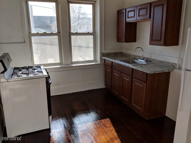 Foto del edificio - 1 br, 1 bath Apartment - 430 Wells St
