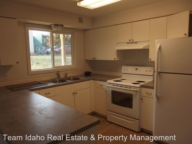 Building Photo - 433-433 Indian Hills Dr