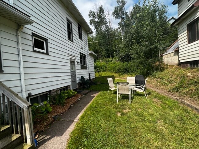 Foto del edificio - Duluth MN - 3 Bed - 1 1/4 bath