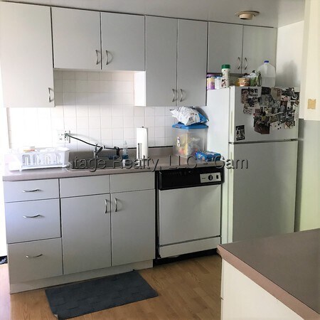 Foto principal - 126 Rhinecliff St