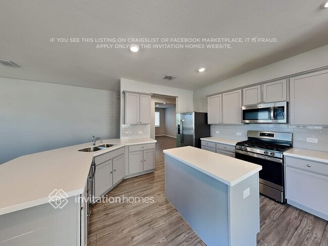 Foto del edificio - 14836 Grey Feather Trail