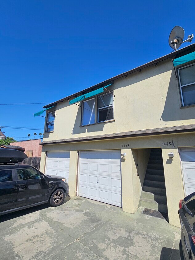 Primary Photo - 1448 S Dunsmuir Ave