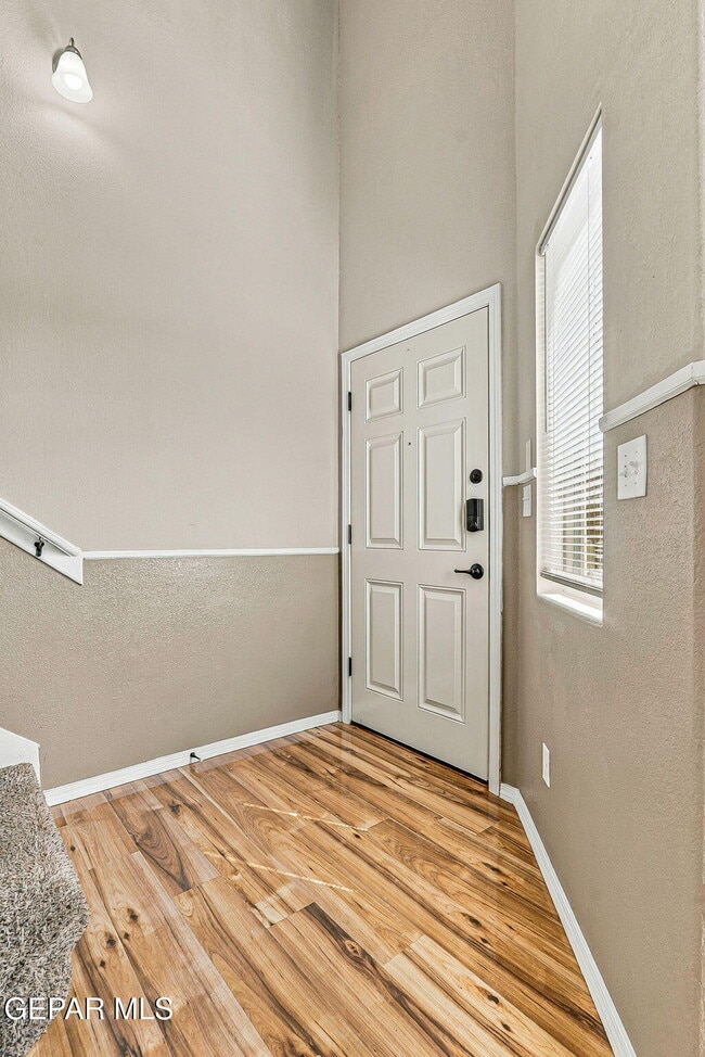 Building Photo - 12121 Zavi Ln