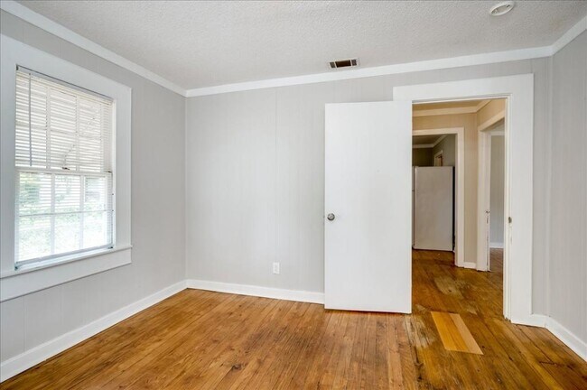 Building Photo - 1740 Starnes St