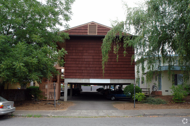 Building Photo - Lanai Apartments