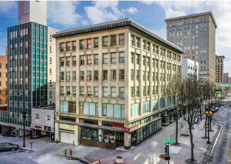 Foto principal - 305 S 16th St