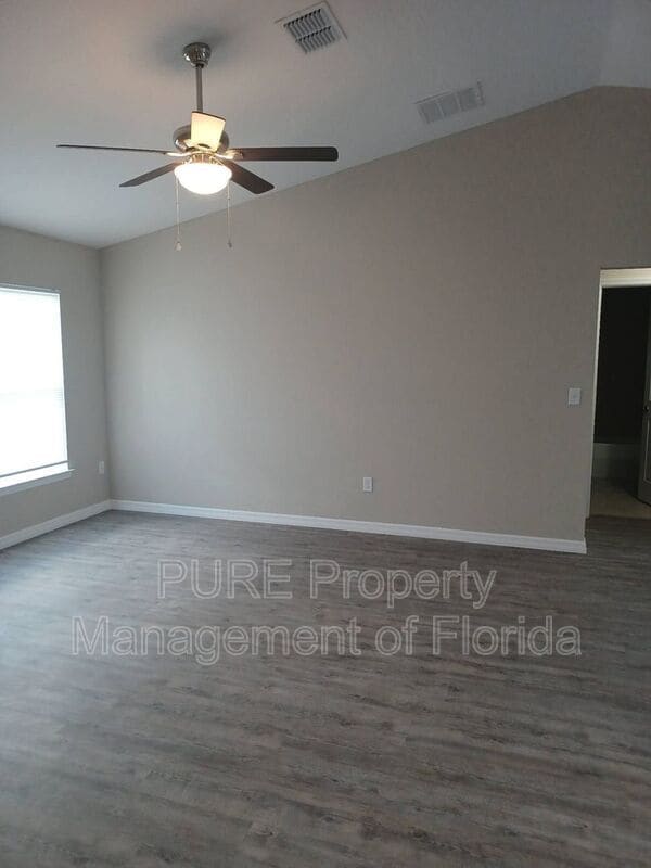 Foto del edificio - 16671 SW 21st Avenue Rd