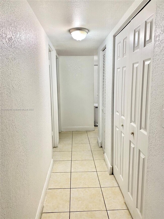 1805 W 56th St Unit 209, Hialeah, FL 33012 Condo for Rent in Hialeah
