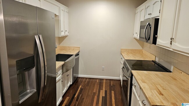 Foto del edificio - 3028 Old Stone Dr