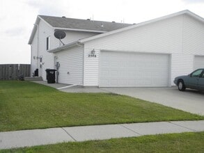 Building Photo - 2546 Amber Valley Ct