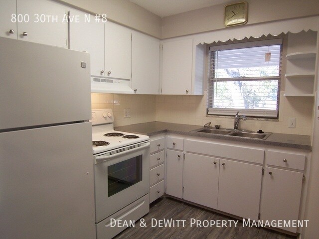 Foto del edificio - 800 30th Ave N