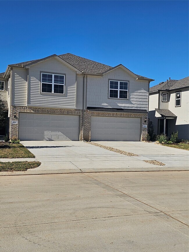 Foto del edificio - 5207 Shallowhurst Ln