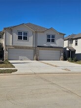 Building Photo - 5207 Shallowhurst Ln