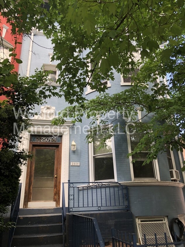 Primary Photo - Perfect Studio in the Heart of Adams Morgan