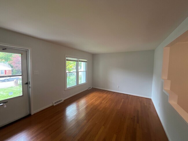 Foto del edificio - Move-in Ready Home Located in The Four Sea...