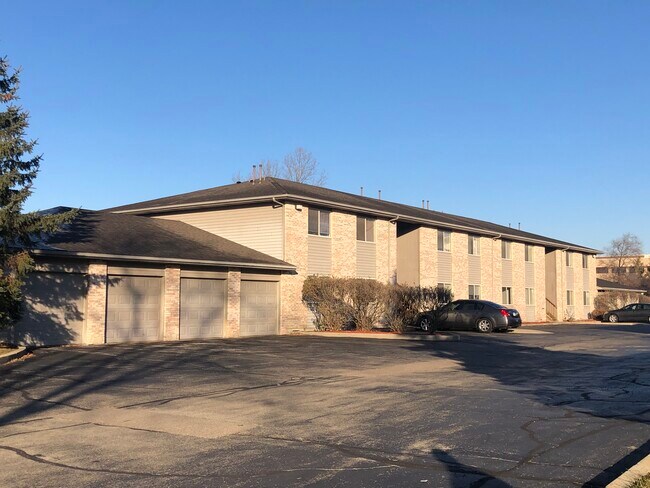 Foto del edificio - 549 Central Parkway Rd