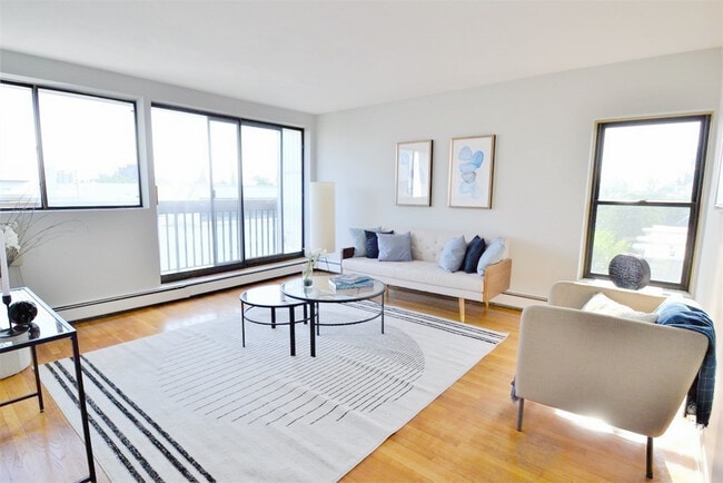 Photo - 1643 Cambridge St (Cambridge, MA) Townhome