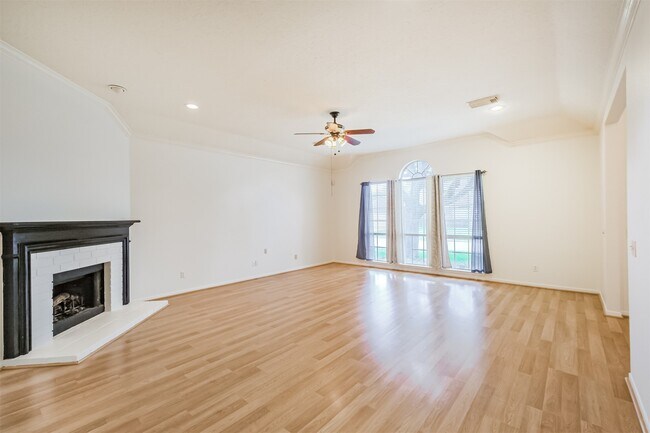 Foto del edificio - 18422 Cobblestone Dr