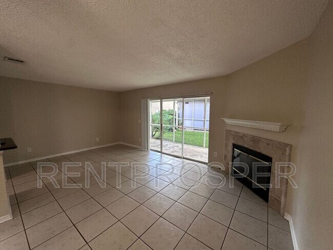 Building Photo - 5980 Scotchwood Glen