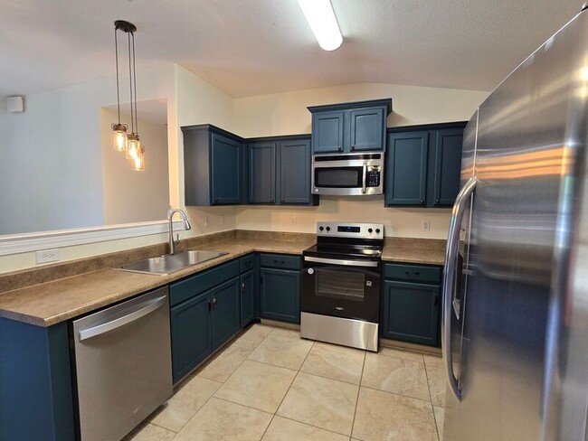 Building Photo - 6843 Old W Ln